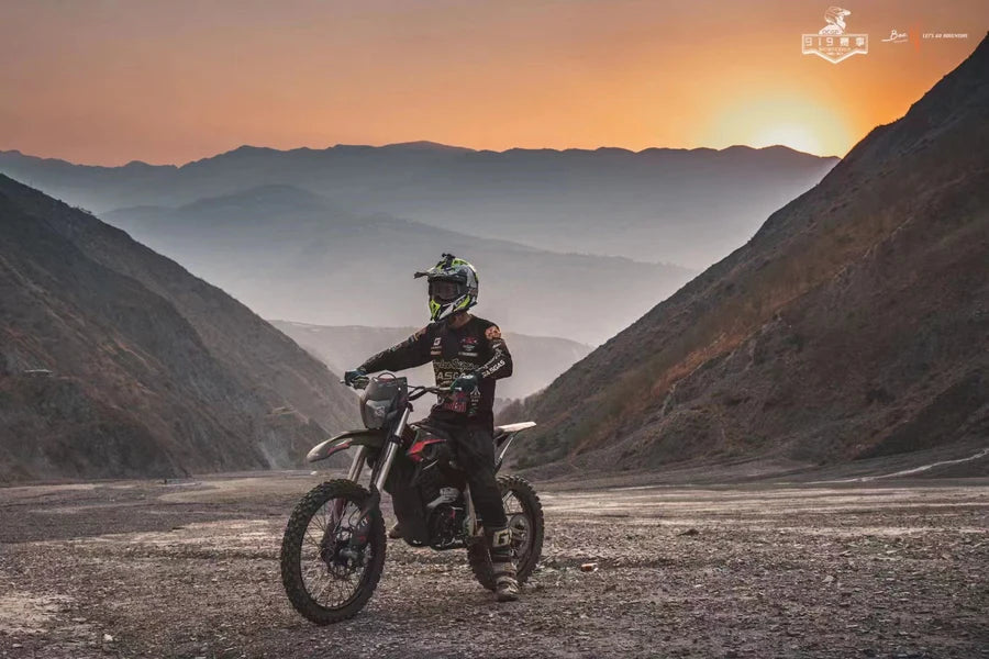 MotoTec Venom 72v/50Ah 12000w Off-Road Electric Dirt Bike